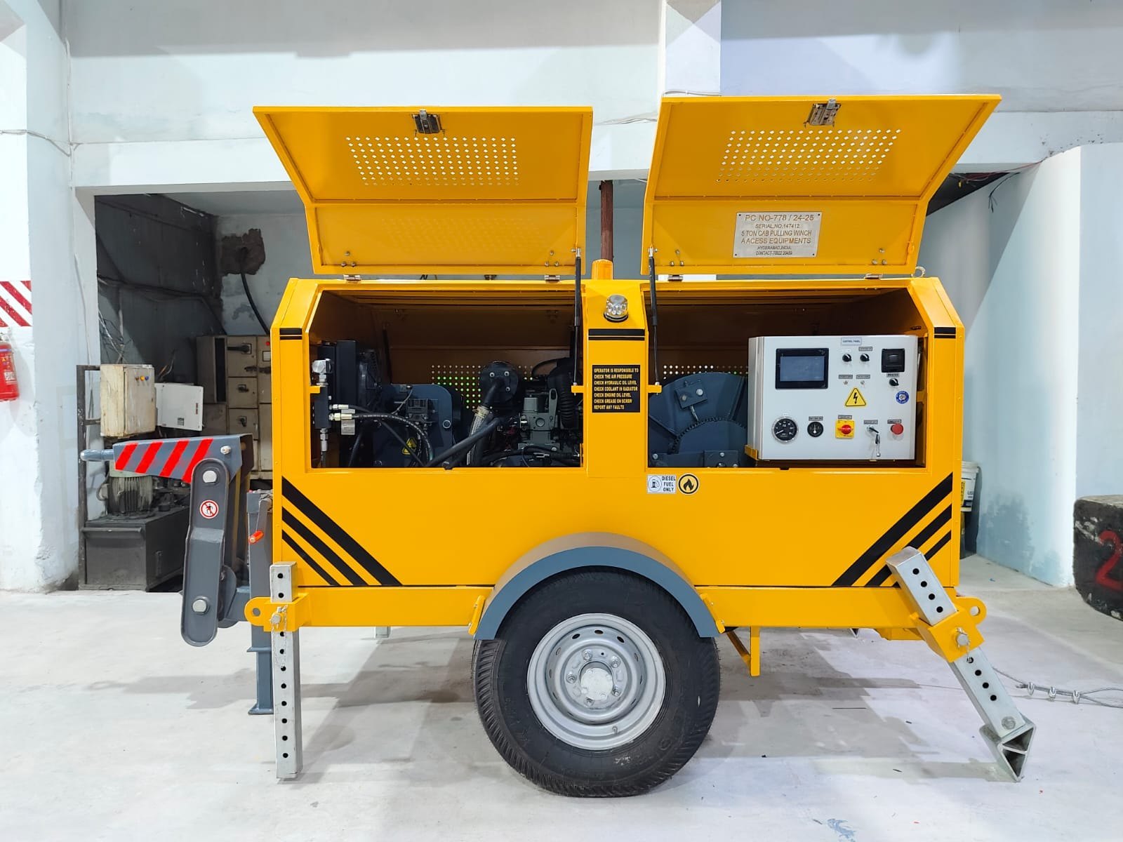 Aacess 15T Hydraulic Cable Pulling Capstan Winch — Made in India — ISO Certified — Available for hire from KVP Electricals